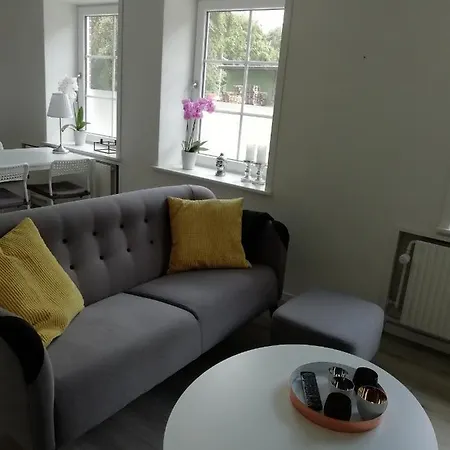 Like House 9 A Bed & Breakfast 3*