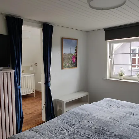 Bed & Breakfast Like House 9 A